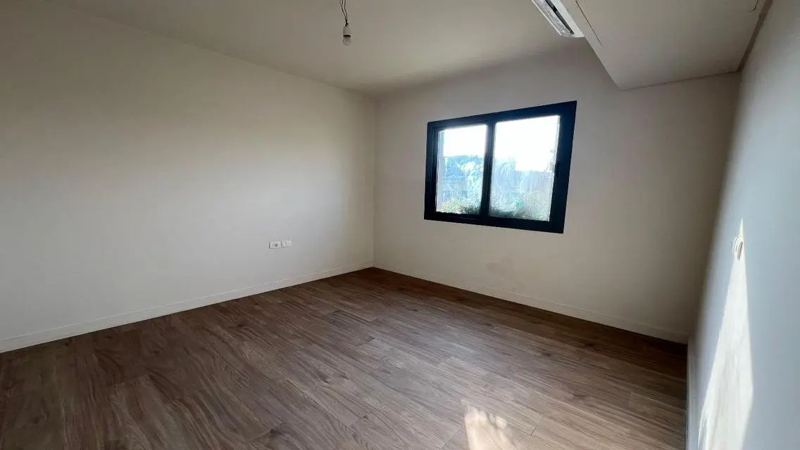 Luxurious Semi-Furnished Apartment In V Residence