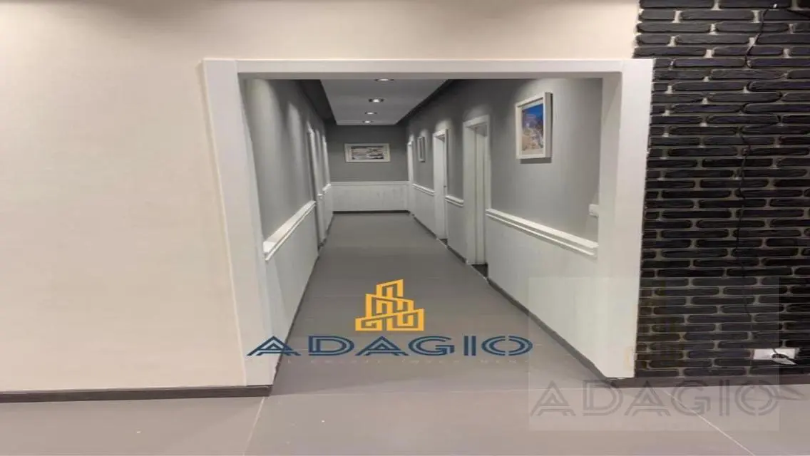 للبيع شقه ارضي بجنينه بالكورتيارد سوديك ويست