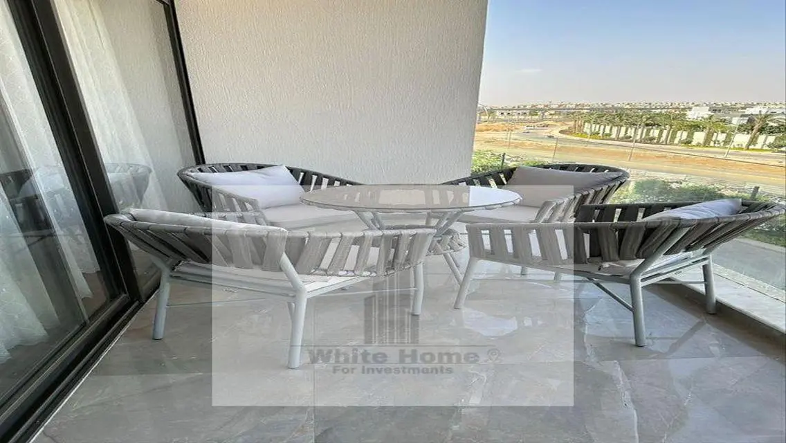 For rent, an ultra-modern furnished in Lake View