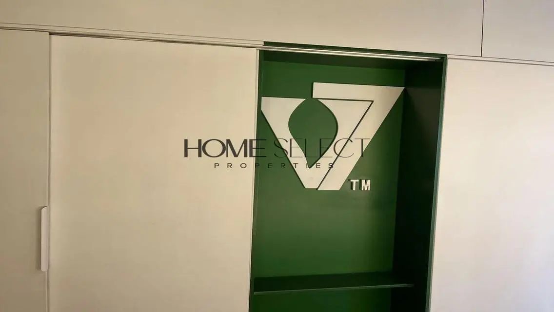 Office for Sale in Portal A – Prime Location .