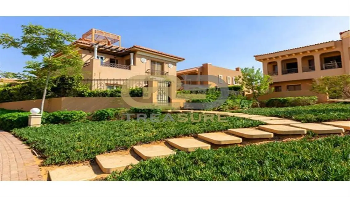 Standalone Villa in Hyde park prime location     .