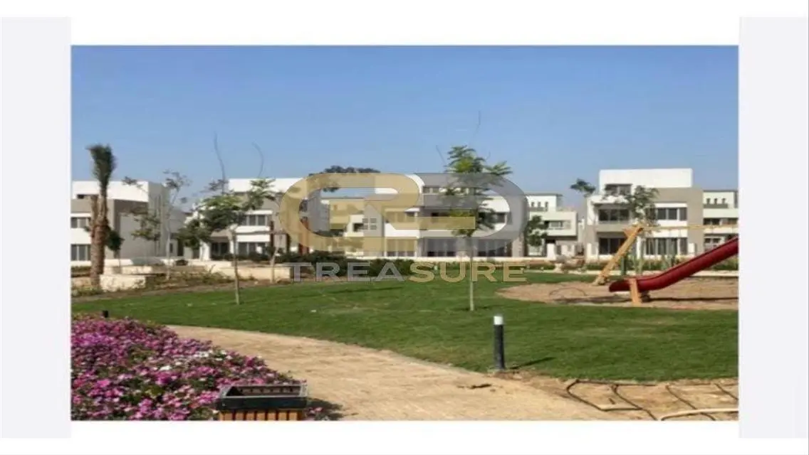 Standalone Villa in Hyde park prime location     .