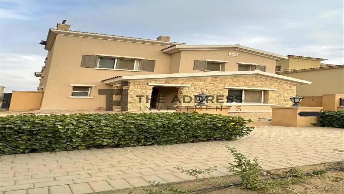 Villa 356m under market price at Mivida New Cairo.