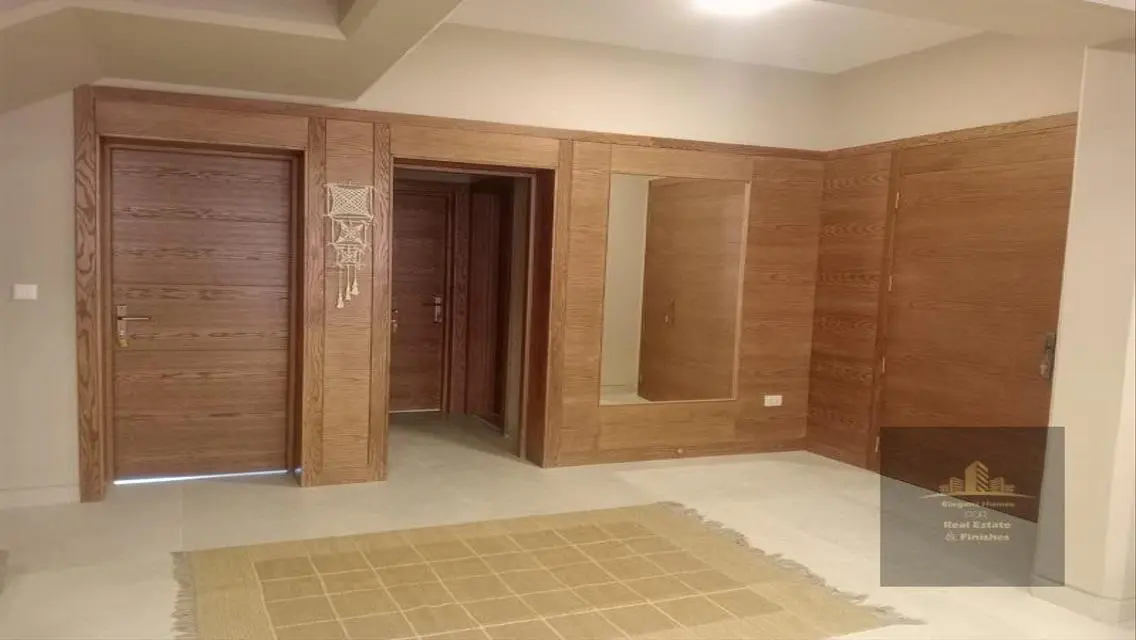 فيلا في توب فيو مفروشه  وبسعر مميز اول سكن