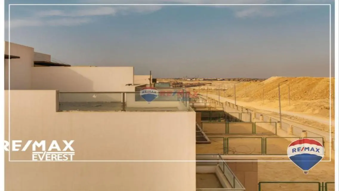 توين هاوس ريسيل بموقع مميز في كمبوند UPville