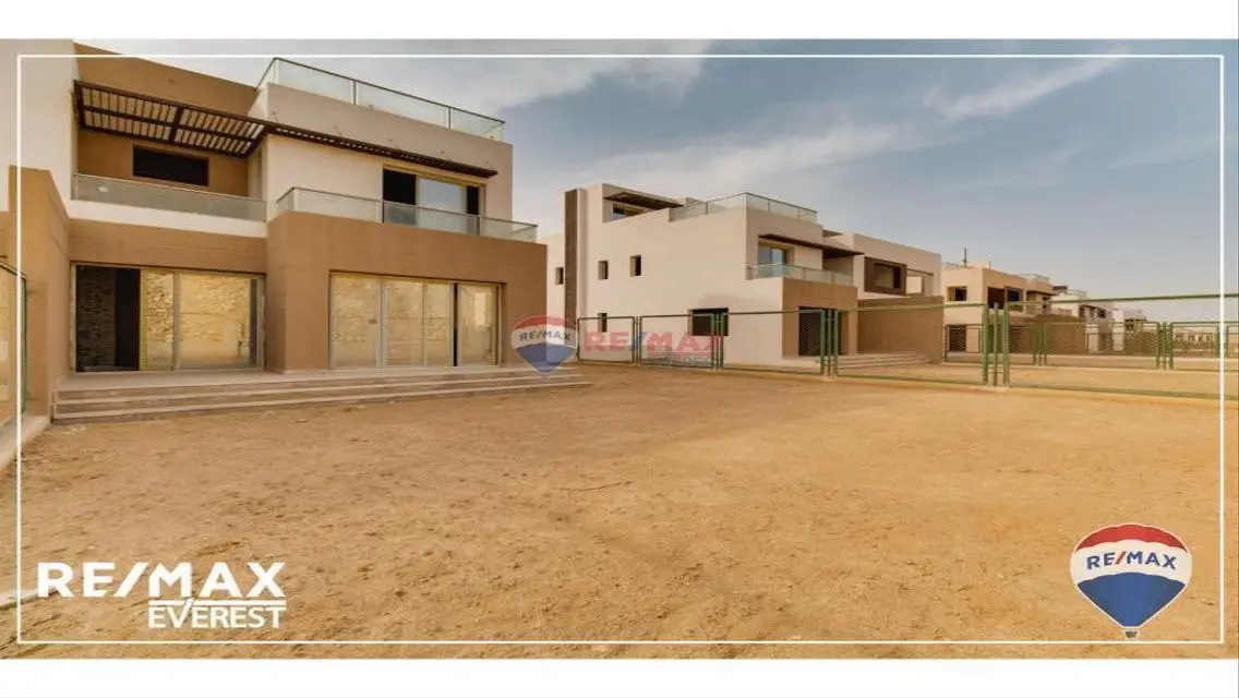 توين هاوس ريسيل بموقع مميز في كمبوند UPville