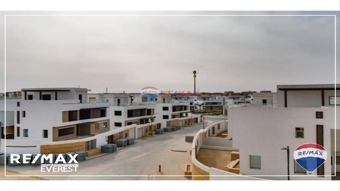 توين هاوس ريسيل بموقع مميز في كمبوند UPville