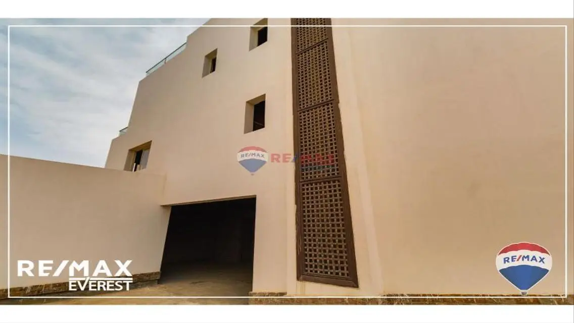 توين هاوس ريسيل بموقع مميز في كمبوند UPville