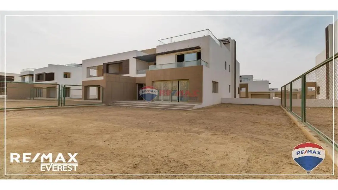 توين هاوس ريسيل بموقع مميز في كمبوند UPville