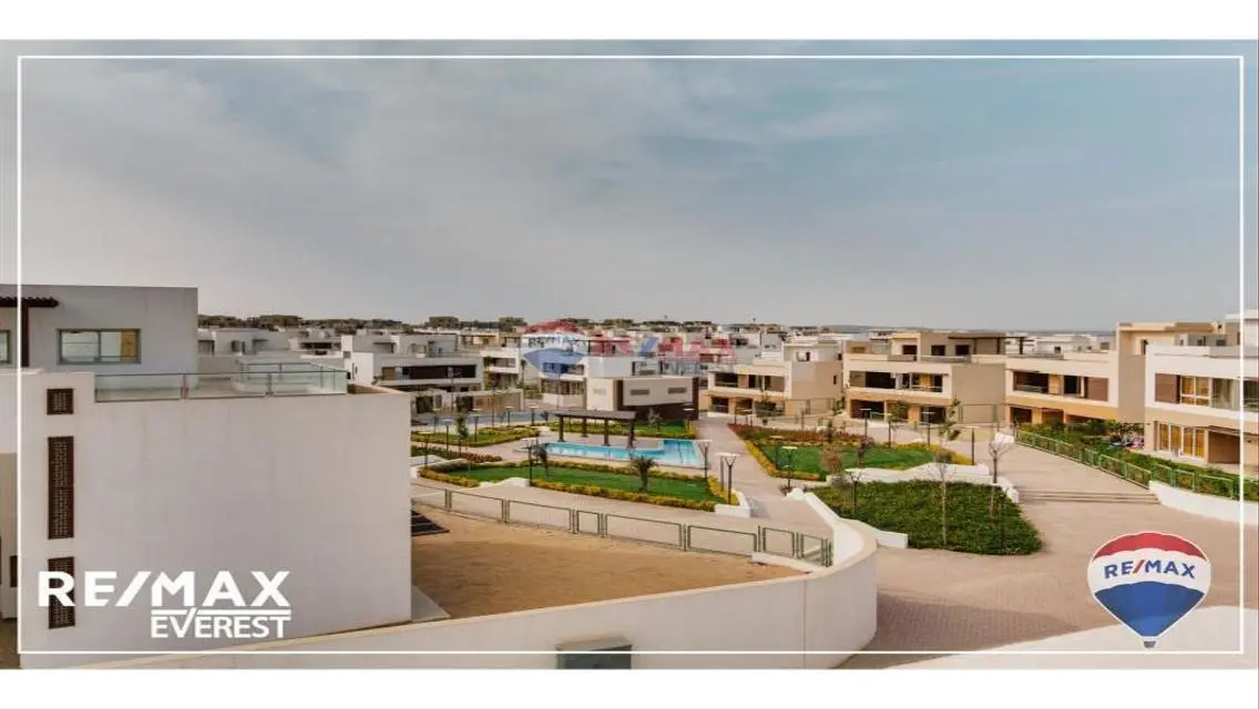 توين هاوس ريسيل بموقع مميز في كمبوند UPville