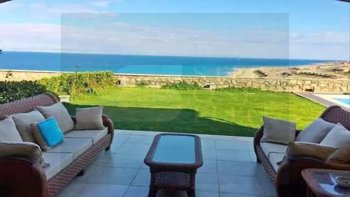 Without down payment, a chalet on the beach