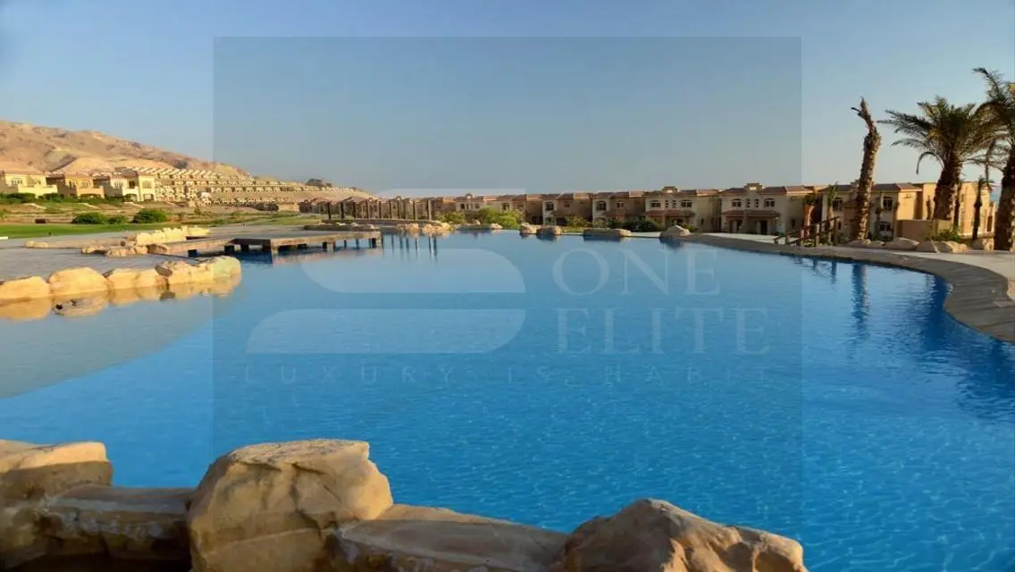 Without down payment, a chalet on the beach