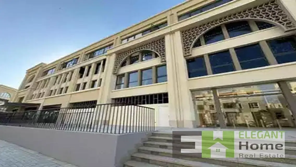 شقة مميزة للبيع - 245 متر بسعر 343,000