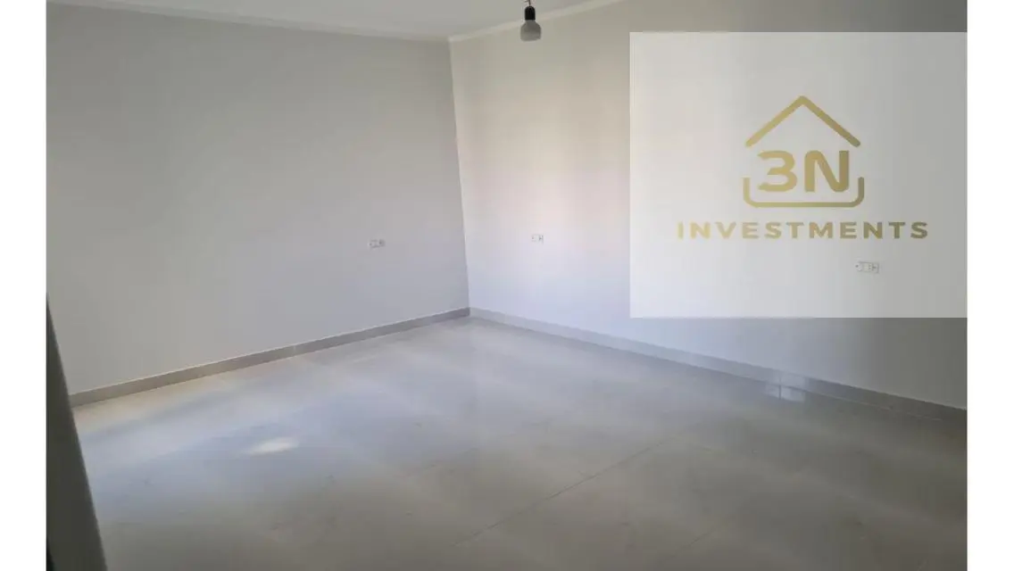 First use - Under market price - Prime Location