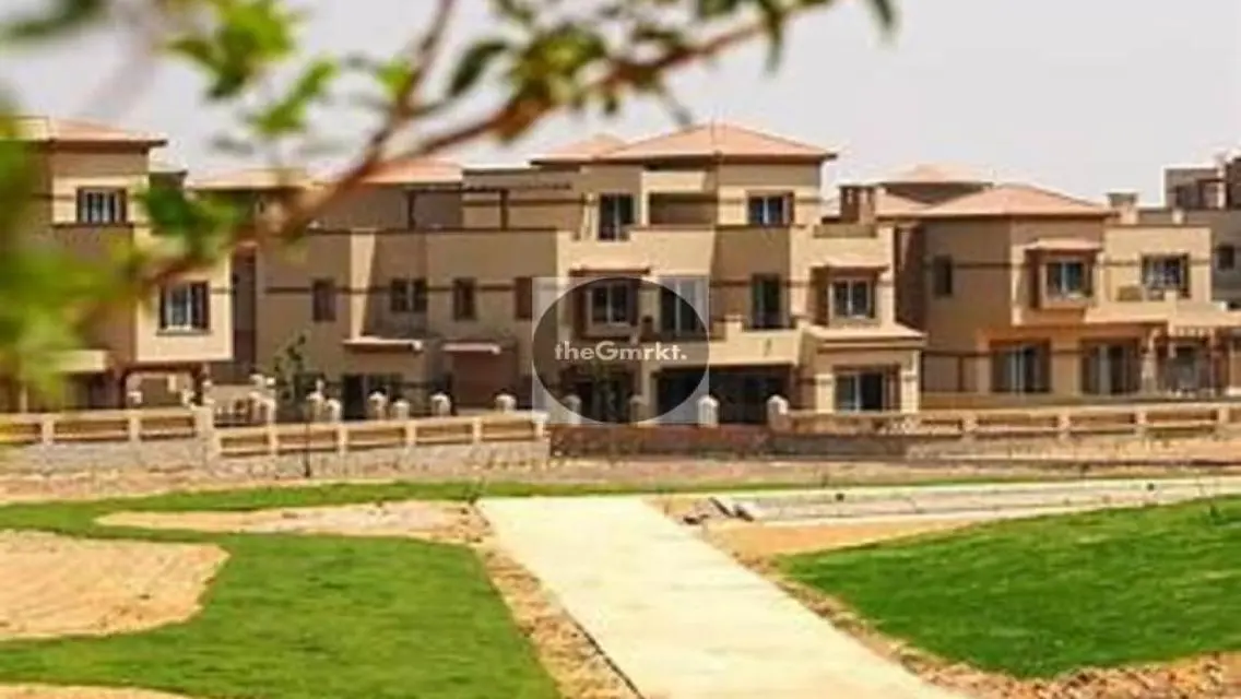 STANDALONE Overlooking landscape - palmhills k1