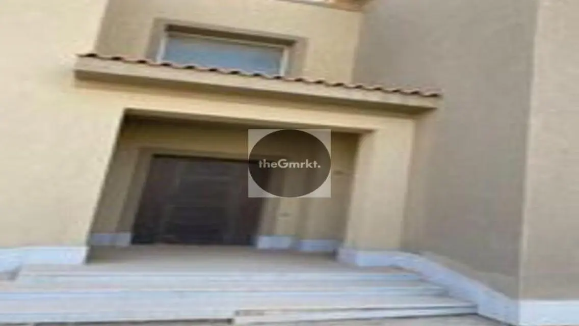 STANDALONE Overlooking landscape - palmhills k1