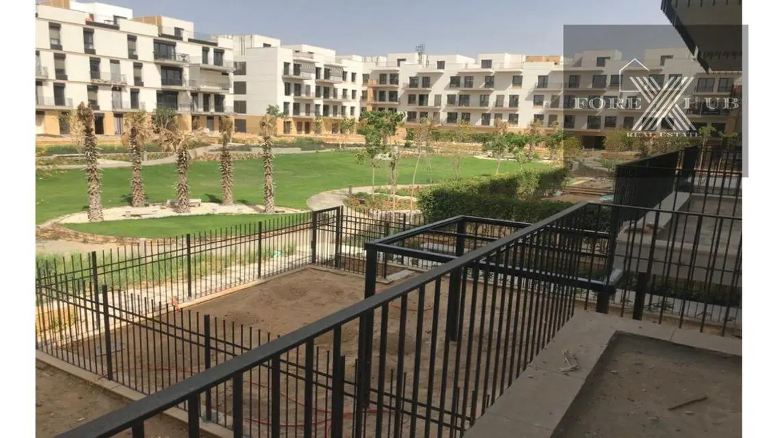 بأميز مواقع مدينة الشيخ زايد شقه للبيع فيCourtyard