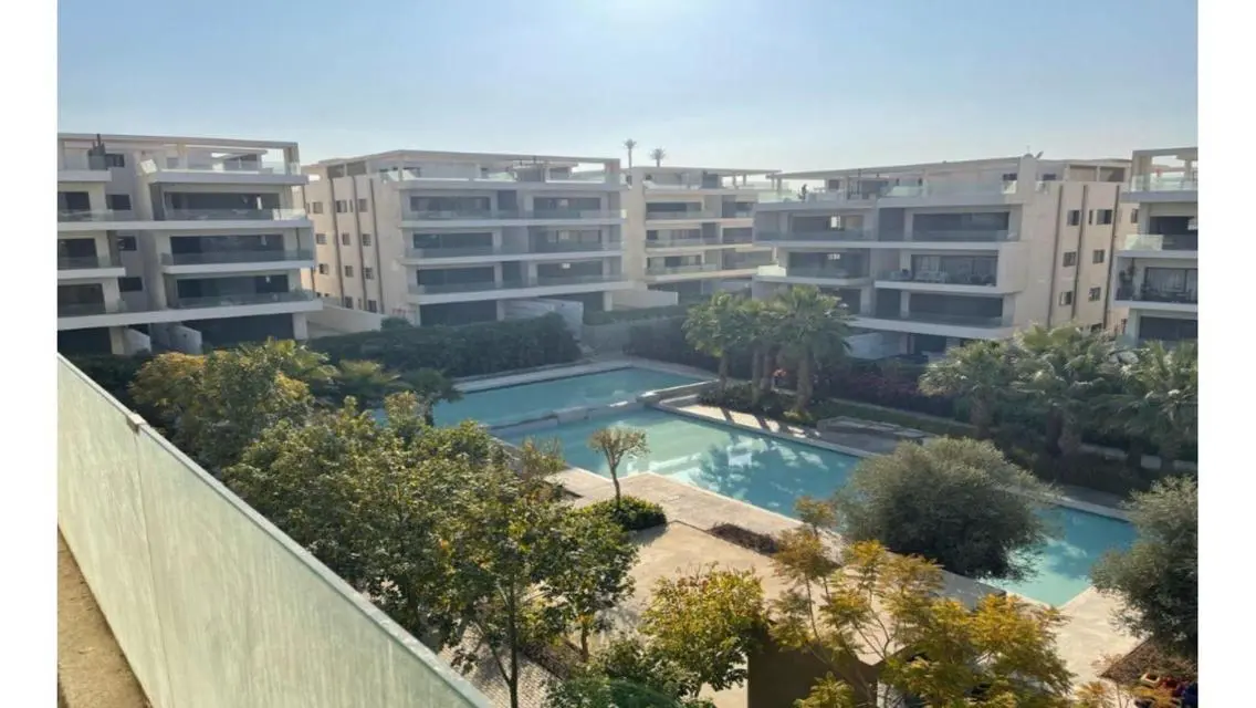 Luxurious Villa for Sale with Large Space
