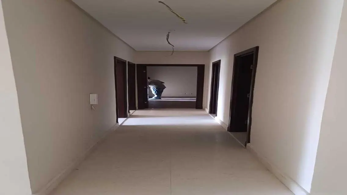apartment for sale in 90 Avenue Compound,