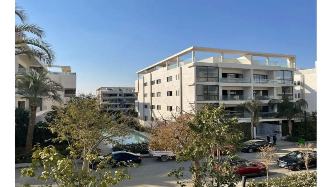 Luxurious Villa for Sale with Spacious Layout and Top Amenities