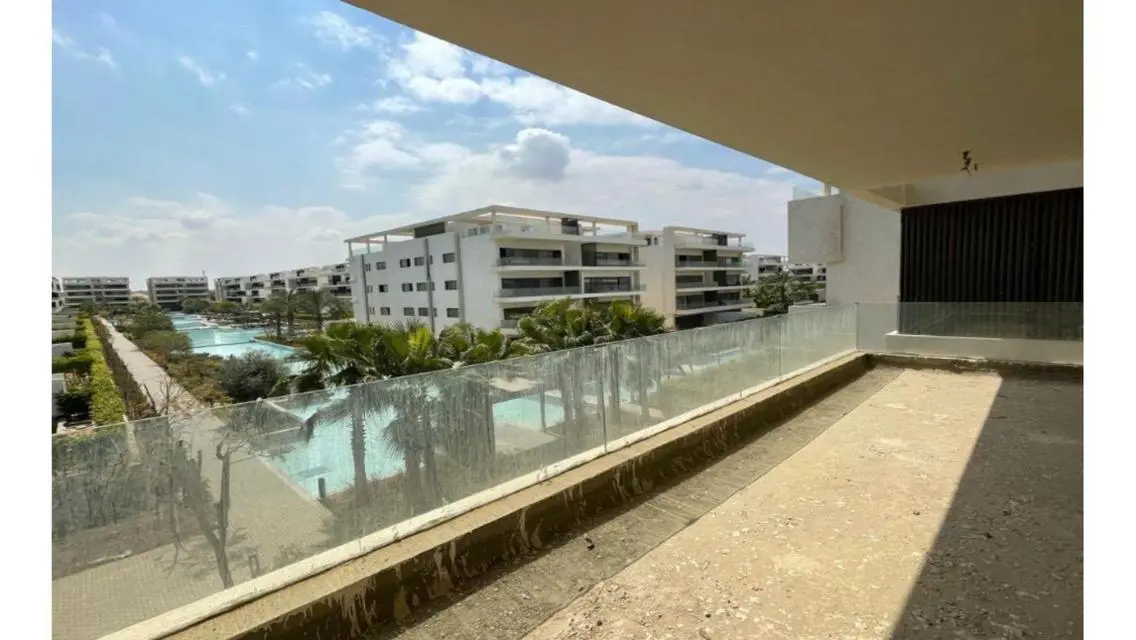 Luxury Residential Villa for Sale with Private Pool and Garden