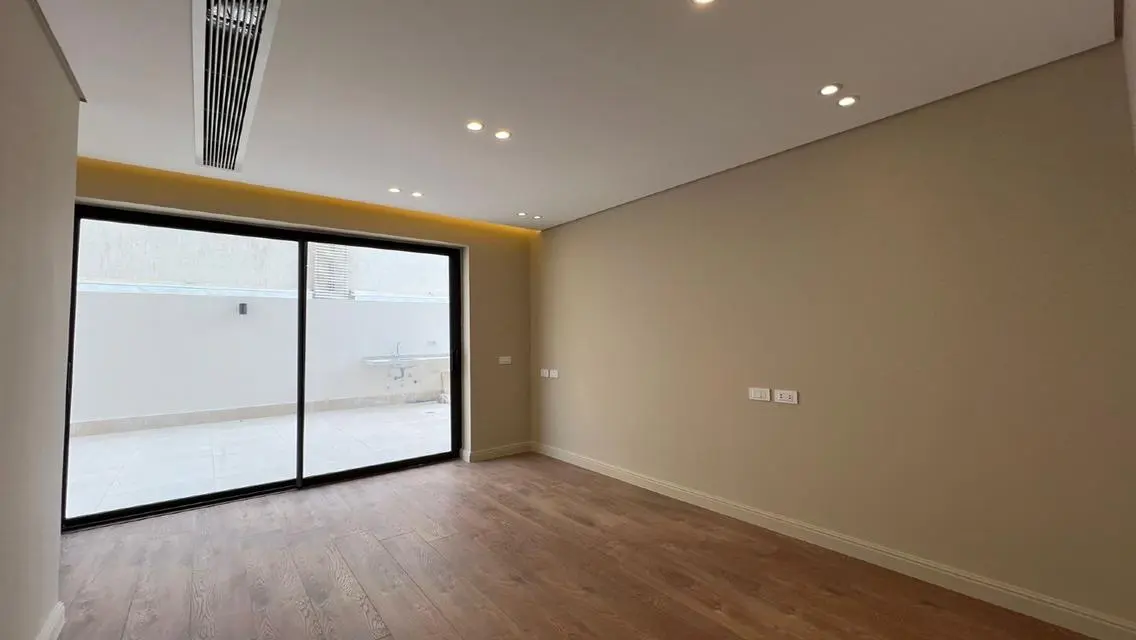 Luxury Villa for Sale with Amazing Amenities