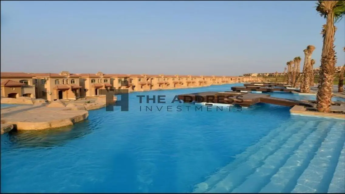شاليه للبيع فى تلال السخنه 0% مقدم  قسط 10سنوات