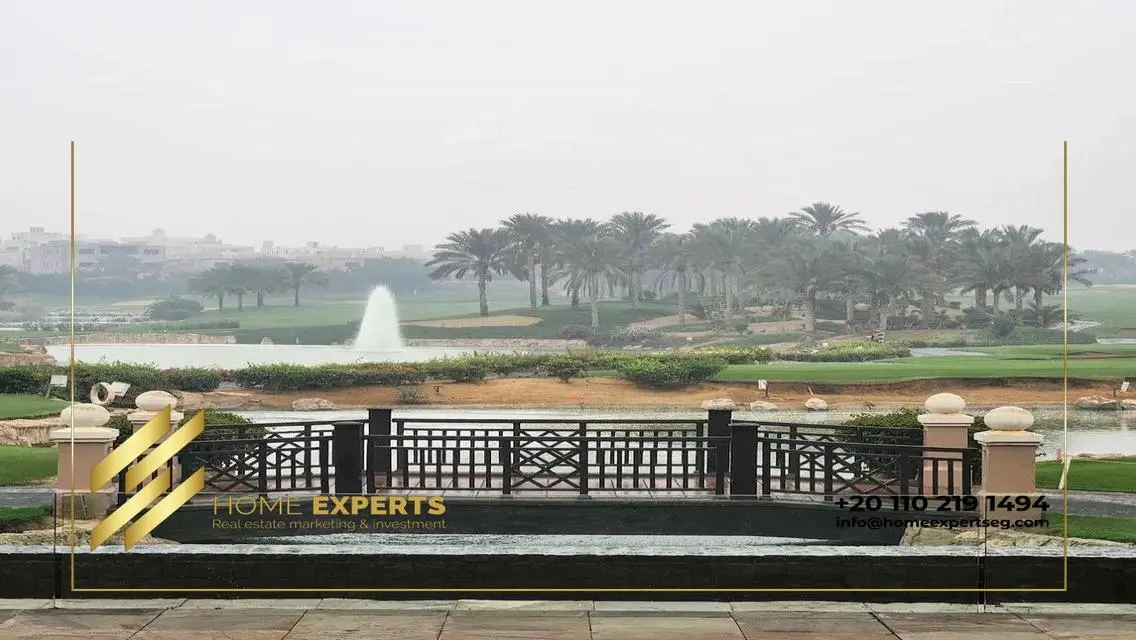 قصر متشطب للبيع بأطلاله علي الجولف والبحيرات