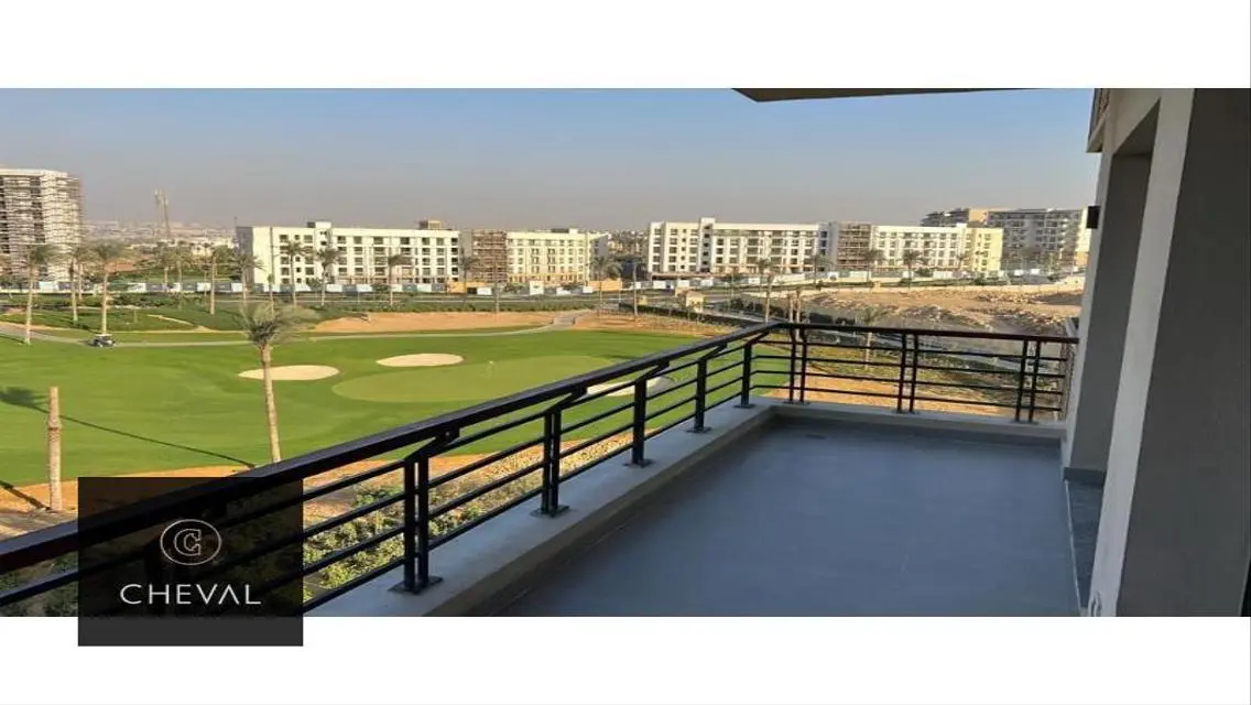 شقة للايجار في اميز مراحل اب تاون كايرو المقطم