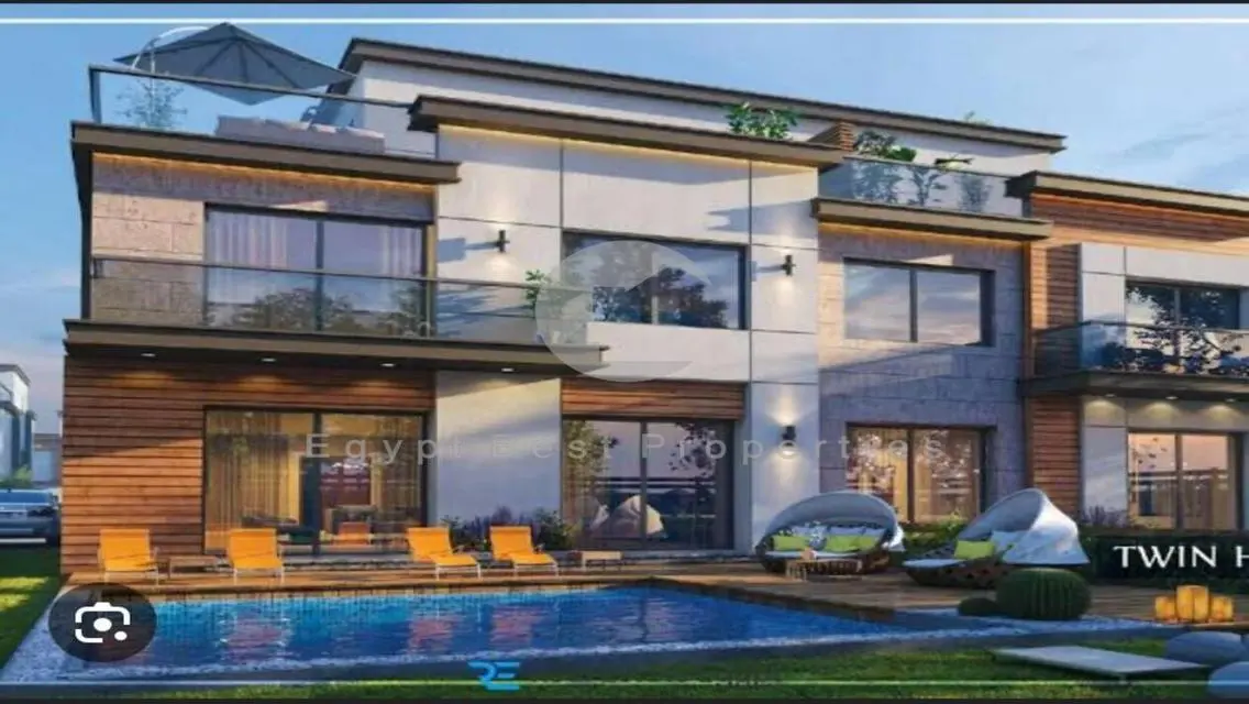 villa in azzar installments over 10 years