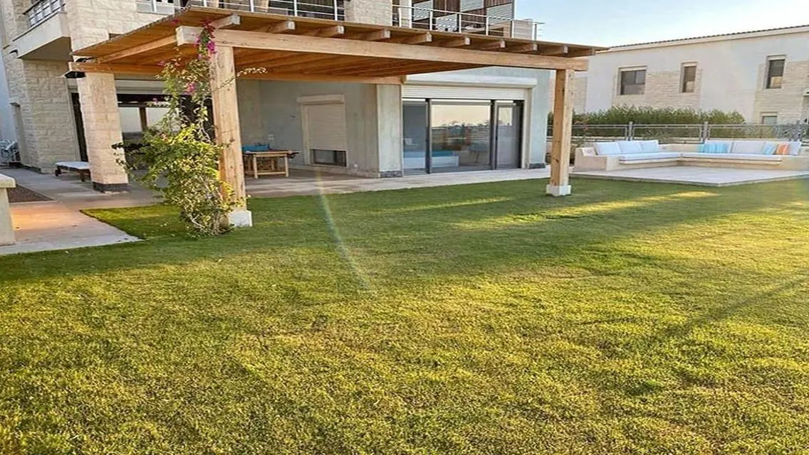 استلم تاون هاوس متشطب في سيزر من سوديك