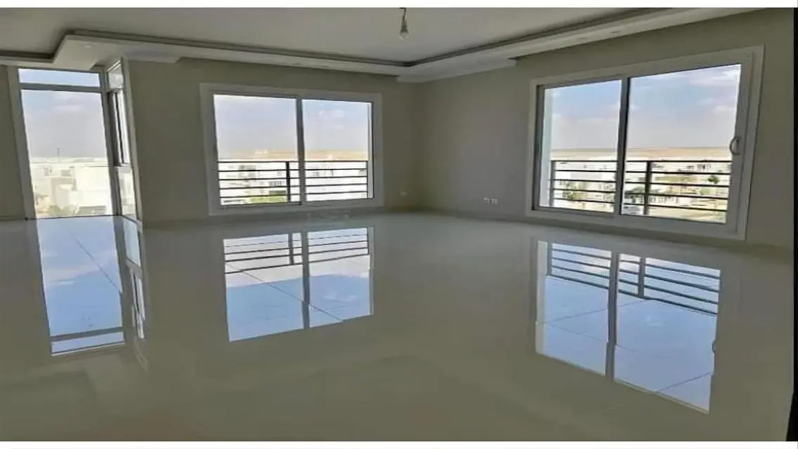 Apartment for sale, 3 bedrooms, in the Fifth Sett