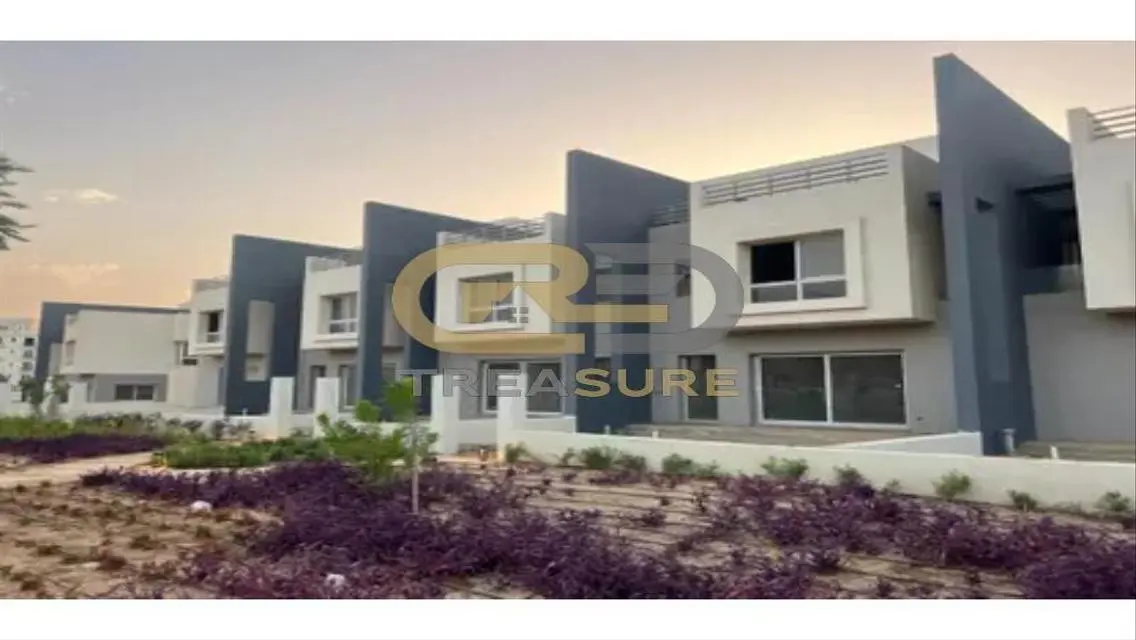 Maizonette for sale in Hyde Park Prime Location