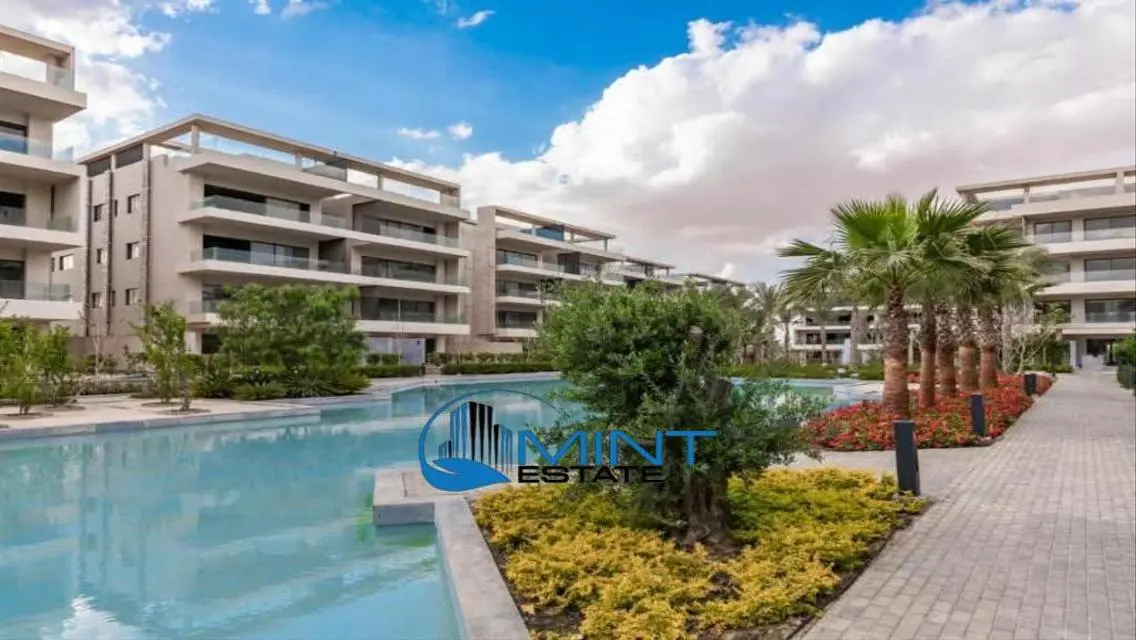 Lake And Garden View Apartment In Lake View 2