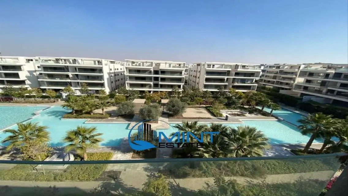 Lake And Garden View Apartment In Lake View 2