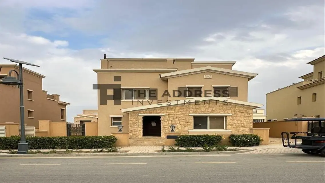 Twin house 355 sqm with very prime price at Mivida