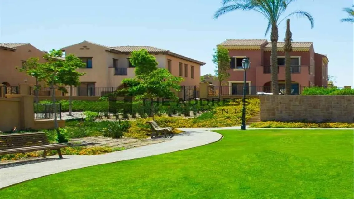 Twin house 355 sqm with very prime price at Mivida