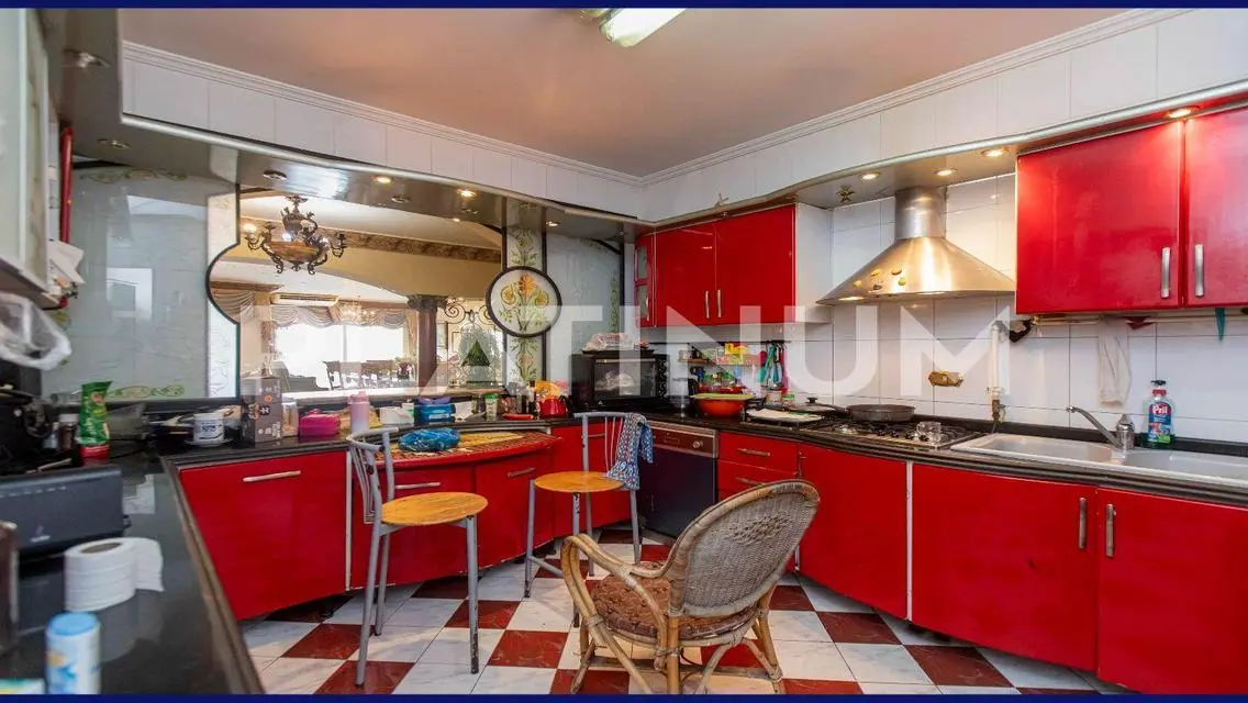 Licensed apartment for sale, 235 sqm, Sporting, Ab