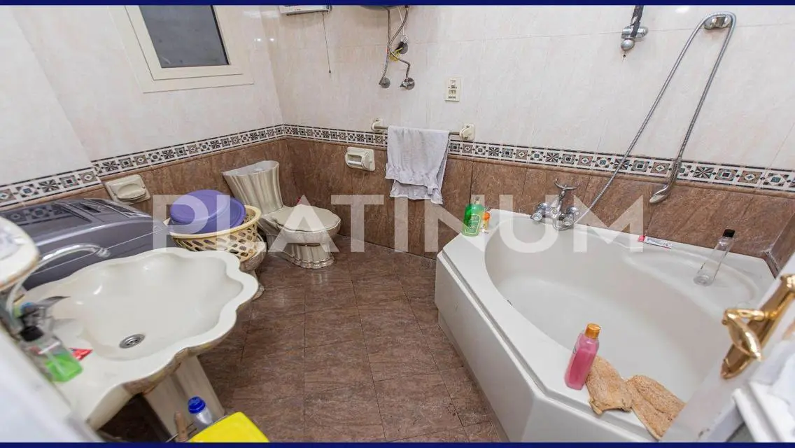 Licensed apartment for sale, 235 sqm, Sporting, Ab