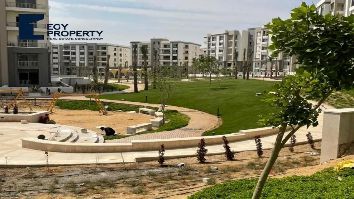 With Installments Villa In Hyde Park - BEST OFFER