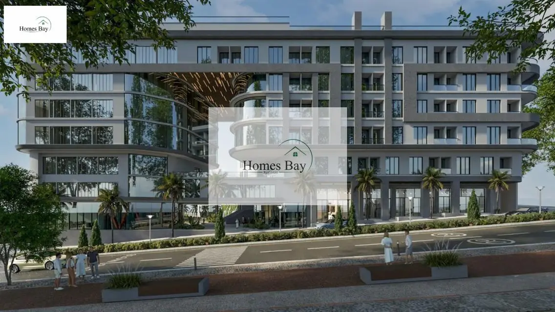 Elegant Atlantis Two-Bedroom Overlooking Sparkling