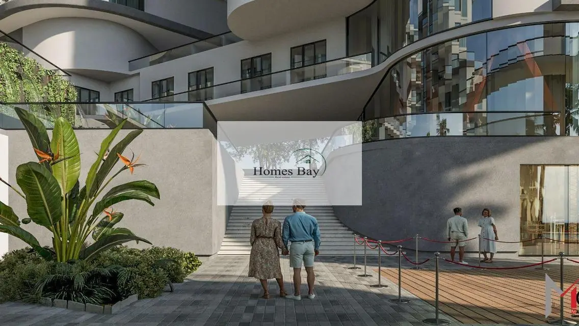 Elegant Atlantis Two-Bedroom Overlooking Sparkling