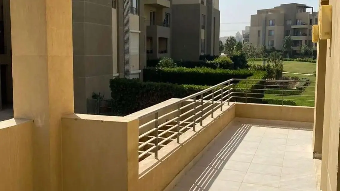 Apartment with garden fully finished in Plam Parks