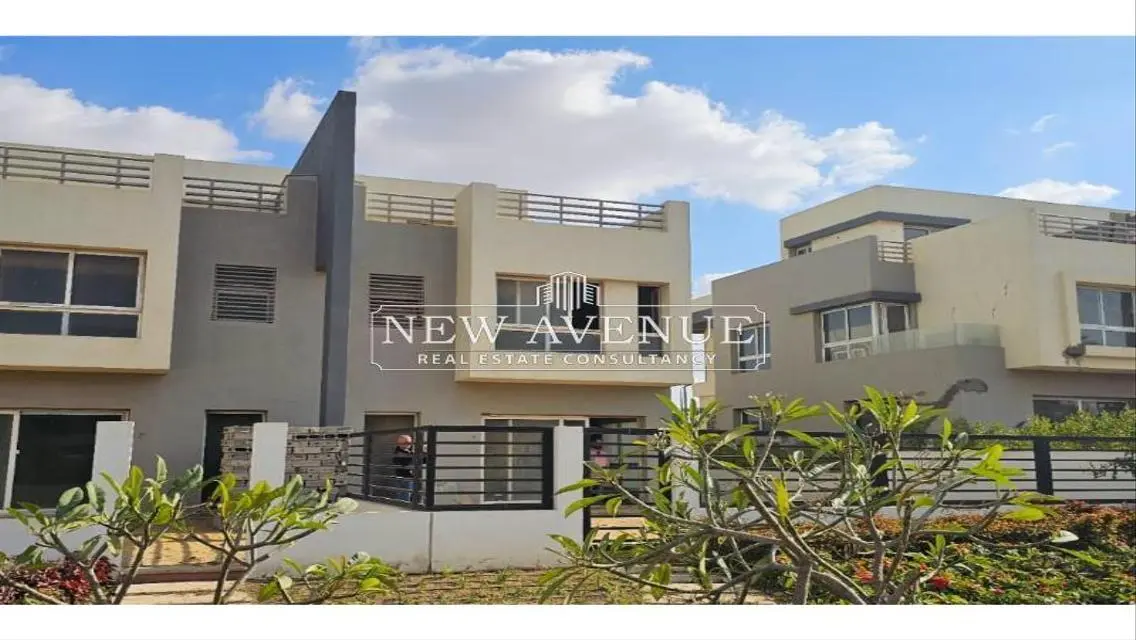 Ready to move Twin Villa in HYDE PARK New Cairo
