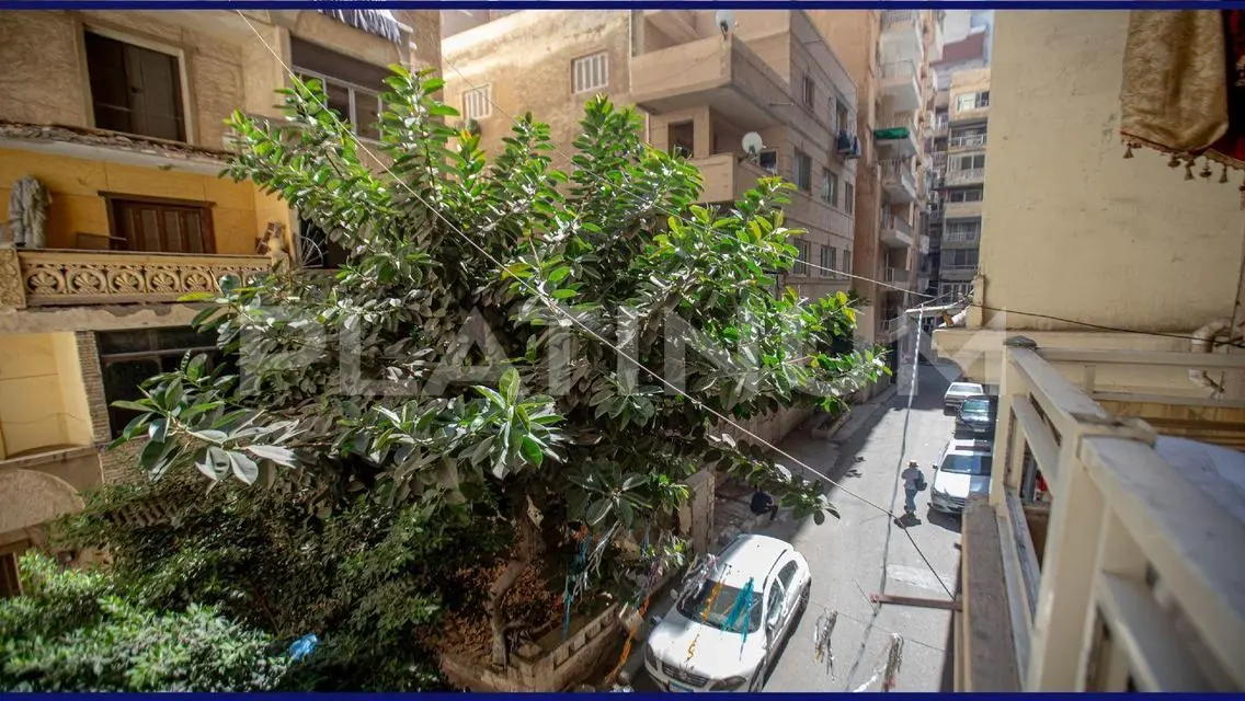 مقر تجاري او ادارى للبيع 6000 م جليم  طريق الحرية