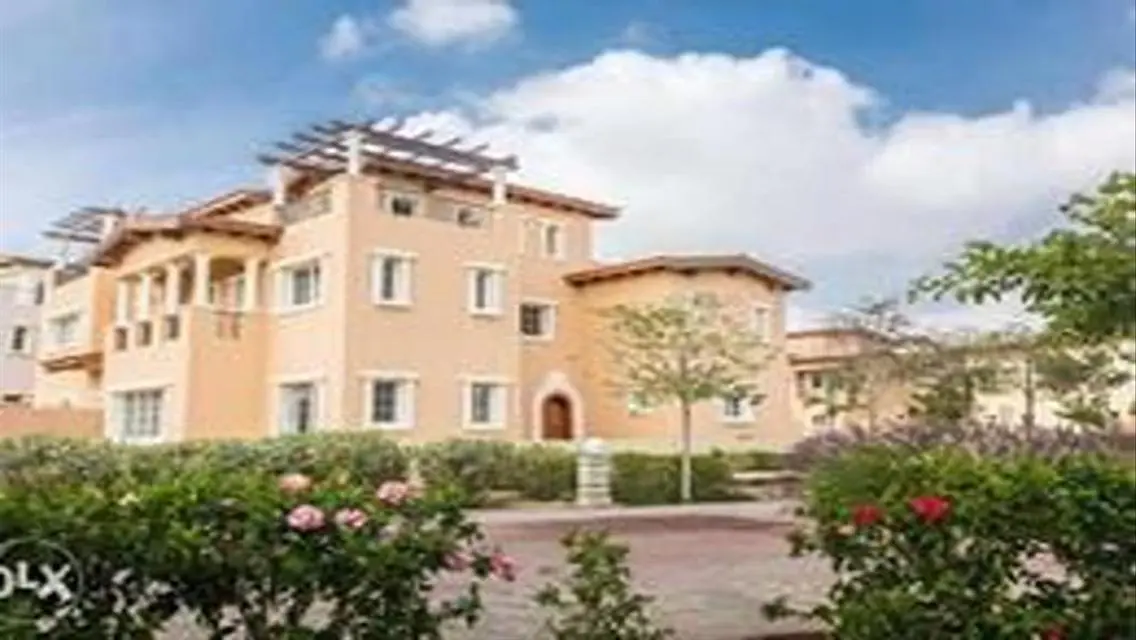 twin house for sale at hyde park &amp; prime location