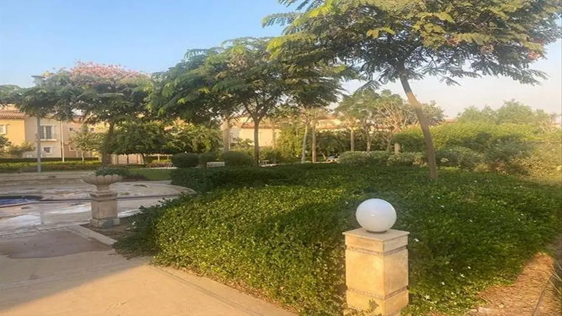 twin house for sale at hyde park &amp; prime location