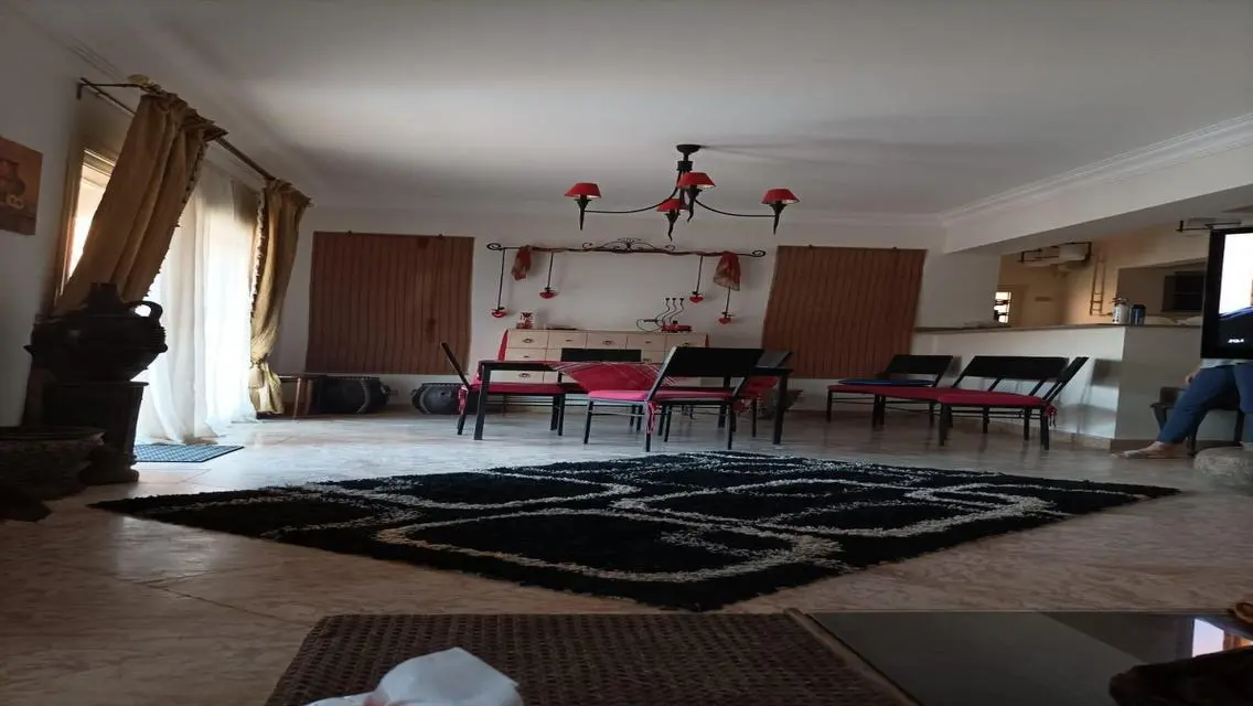 للبيع شقه ارضي بجنينه مميزه جدا بدريم لاند