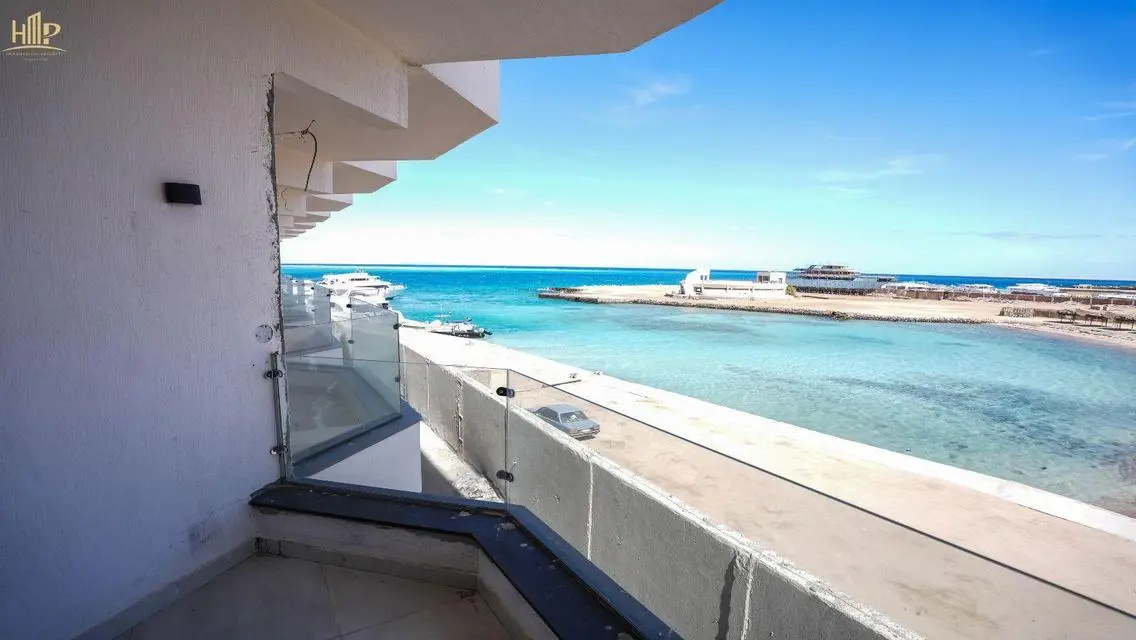 Sea Pool View Apt 68 m2 in Storia Resort