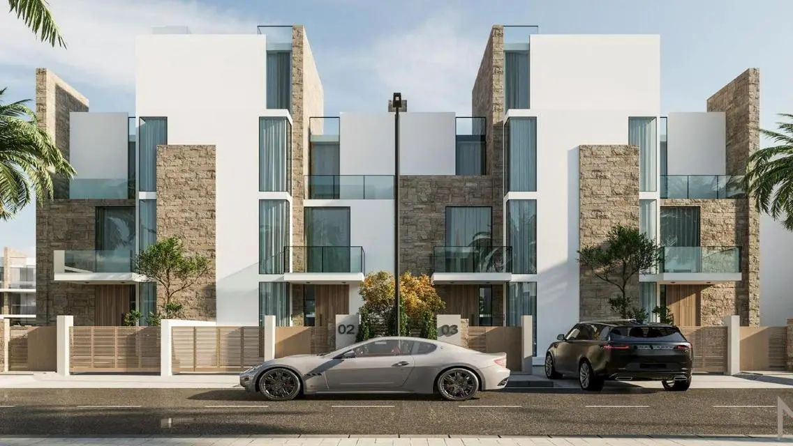 Studio 63m with roof in long beach